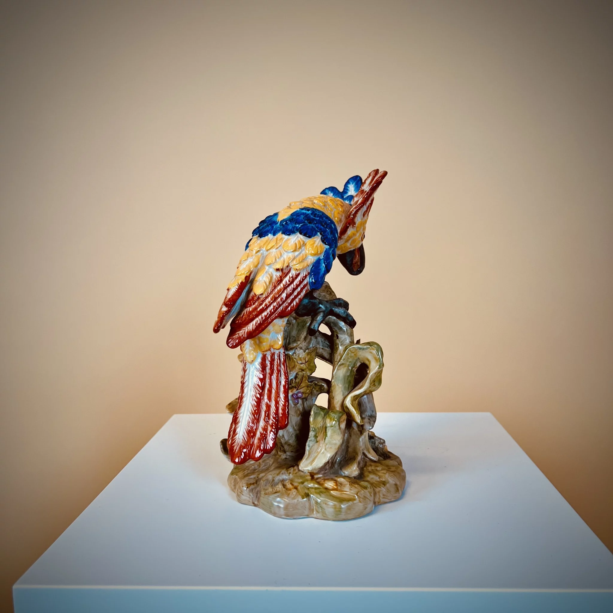 Mid-Century Modern Ceramic Figurine of a Parrot04